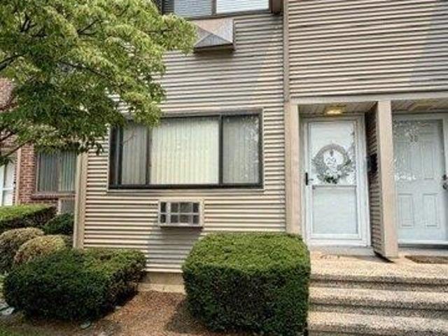 House for sale in Cos Cob, Connecticut