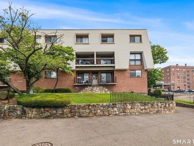House for sale in Cos Cob, Connecticut