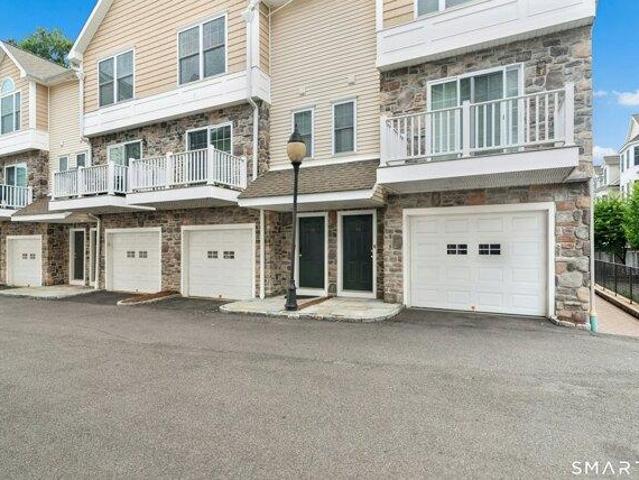 House for sale in Cos Cob, Connecticut