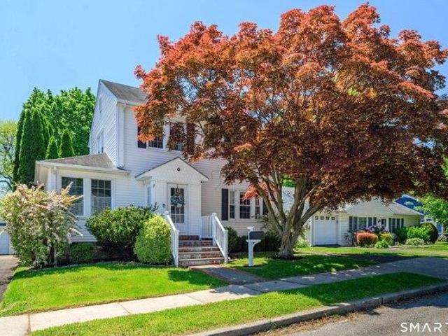 House for sale in Cos Cob, Connecticut