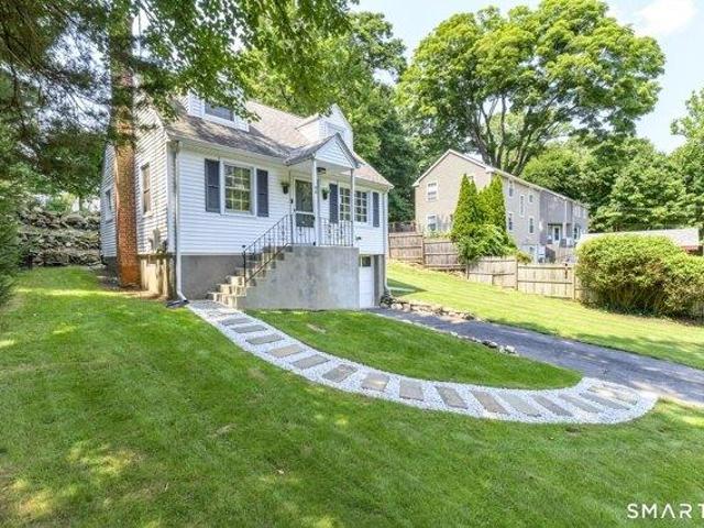House for sale in Cos Cob, Connecticut