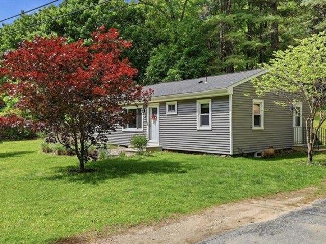House for sale in Fiskdale, Massachusetts