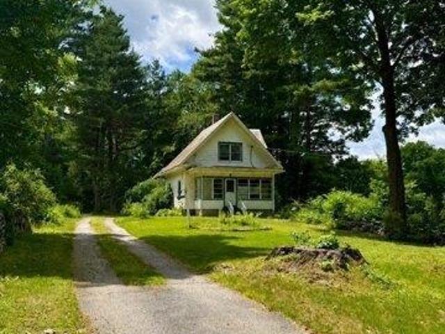 House for sale in Fiskdale, Massachusetts