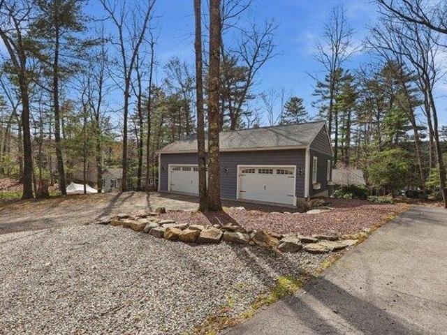 House for sale in Fiskdale, Massachusetts