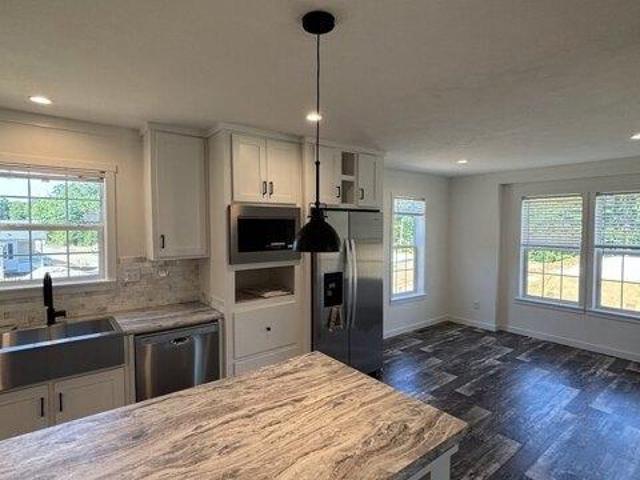 House for sale in Globe Village, Southbridge