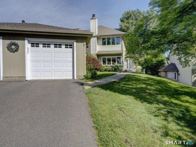House for sale in Suffield, Connecticut