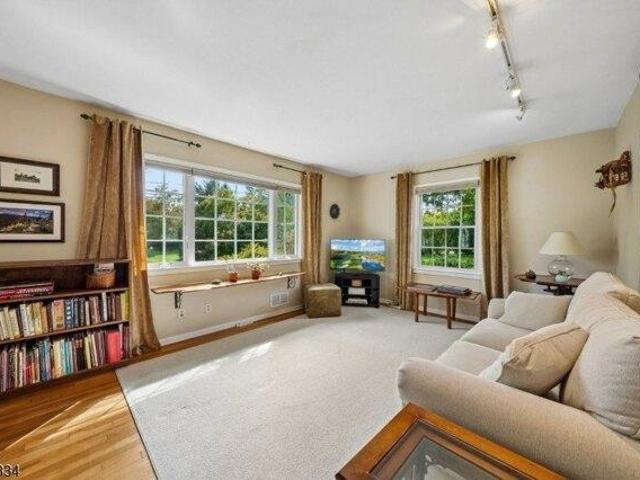 House for sale in Summit, Union County