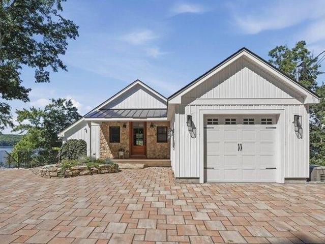 House for sale in Sutton, Massachusetts