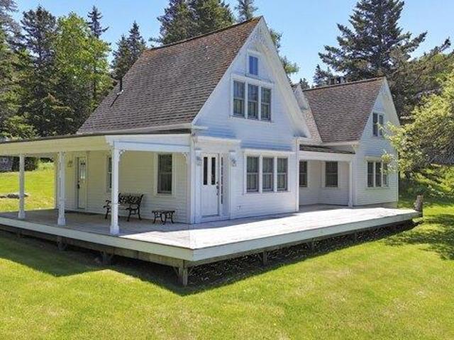 House for sale in Swans Island, Maine