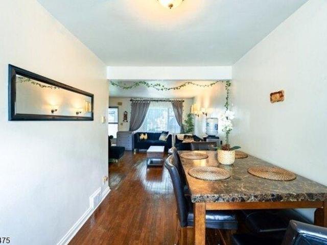 House for sale in Teaneck, New Jersey