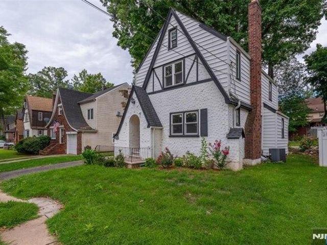 House for sale in Queen Anne Park, Teaneck Township
