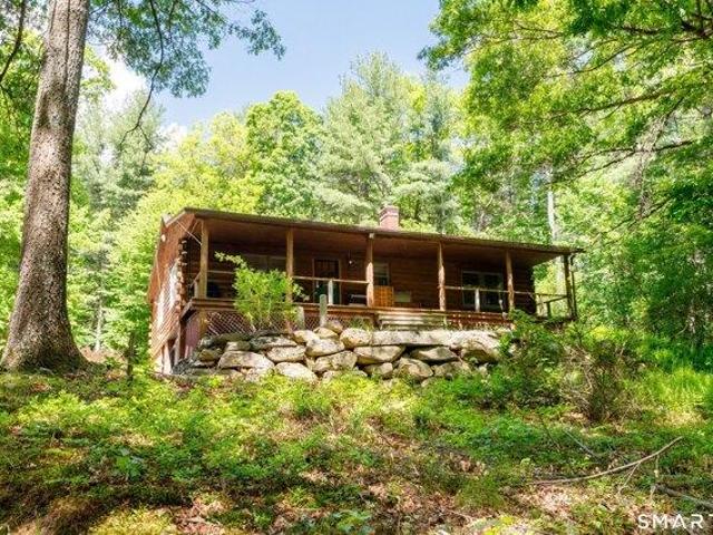 House for sale in Thompson, Connecticut