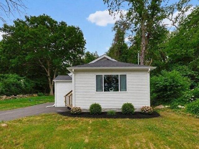 House for sale in Tiverton, Rhode Island