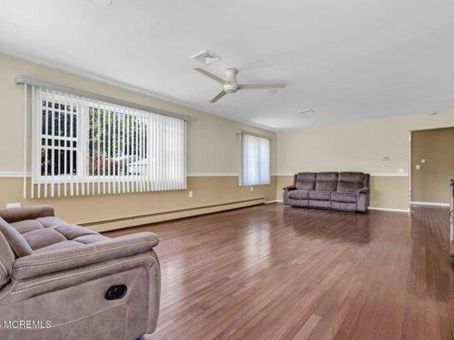 House for sale in Bayville, New Jersey