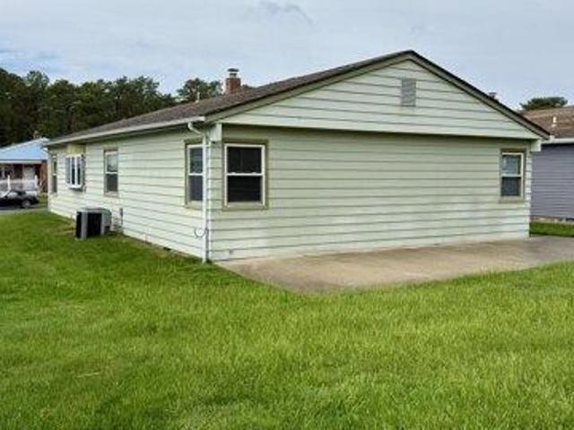 House for sale in Bayville, New Jersey