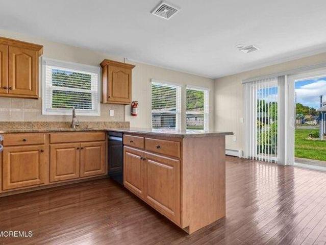 House for sale in Bayville, New Jersey