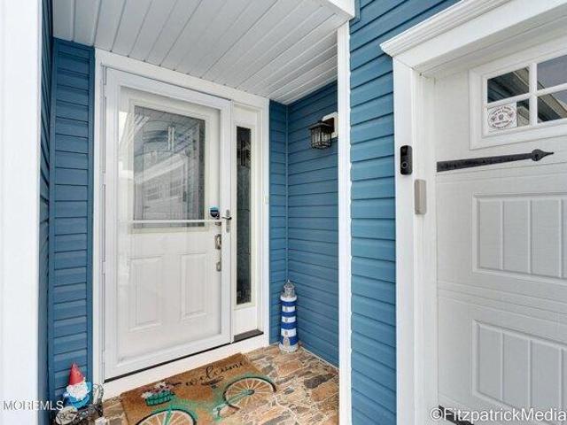 House for sale in Bayville, New Jersey