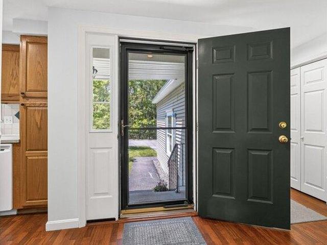 House for sale in Topsham, Maine
