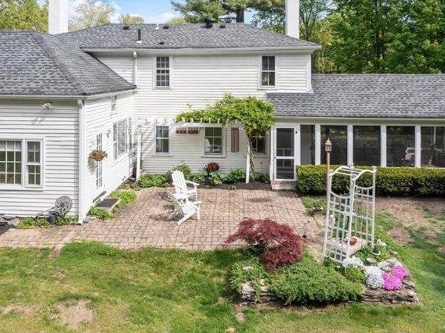House for sale in Townsend, Massachusetts