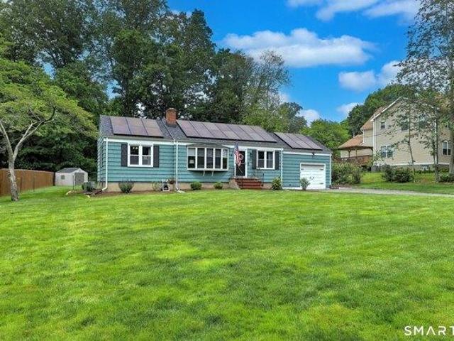 House for sale in Trumbull, Connecticut