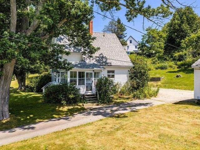 House for sale in Warren, Maine