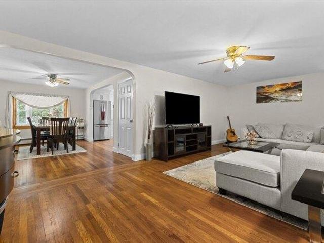 House for sale in North Uxbridge, Massachusetts