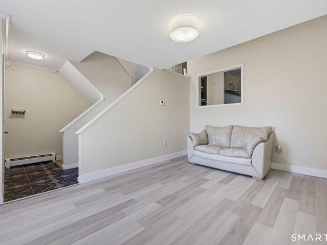 House for sale in Vernon, Capitol Planning Region