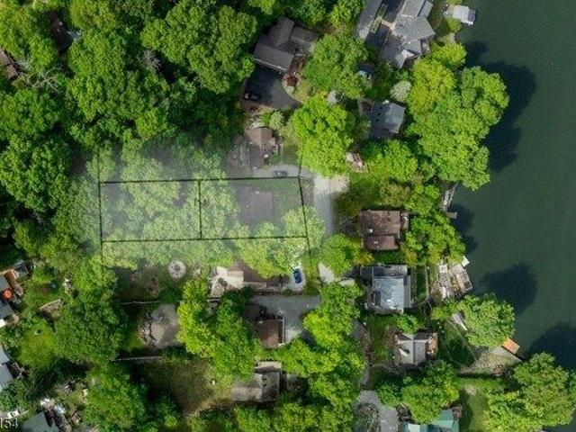 House for sale in Glenwood, New Jersey