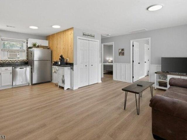 House for sale in Glenwood, New Jersey