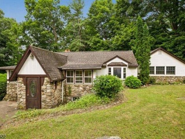House for sale in Glenwood, New Jersey