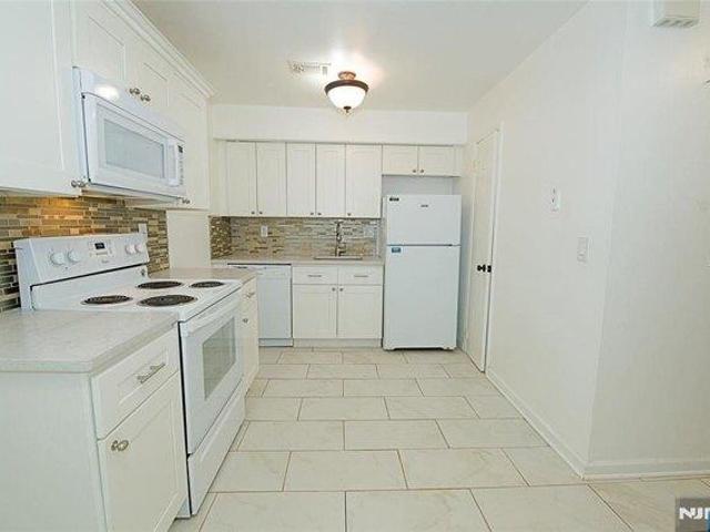 House for sale in Glenwood, New Jersey
