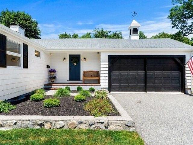 House for sale in Wakefield, Massachusetts
