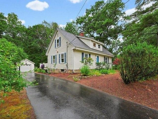 House for sale in Walpole, Massachusetts