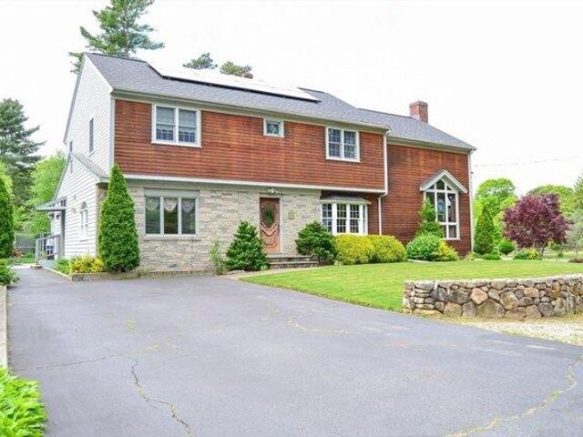 House for sale in Wareham, Massachusetts