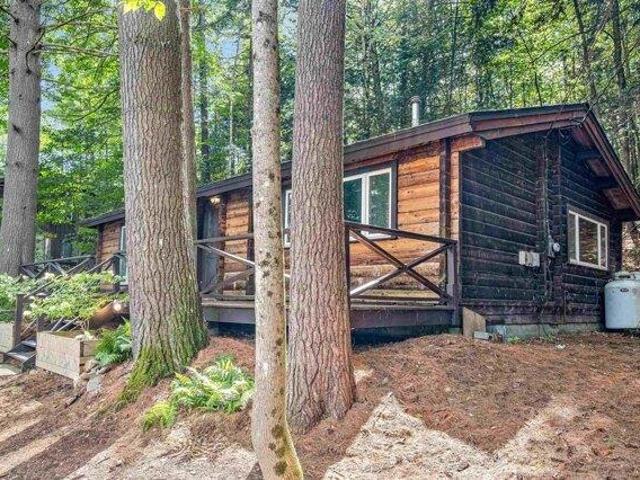 House for sale in Warren, Washington County