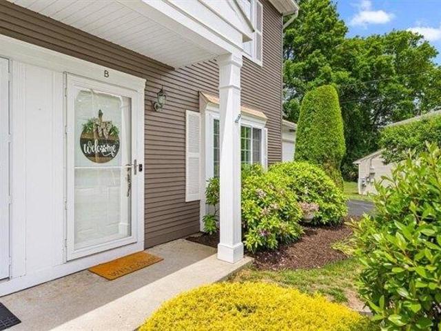 House for sale in Warwick, Rhode Island