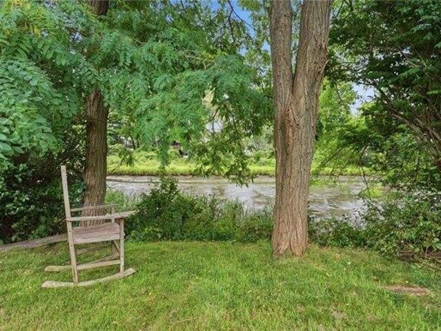 House for sale in Shawomet, Warwick