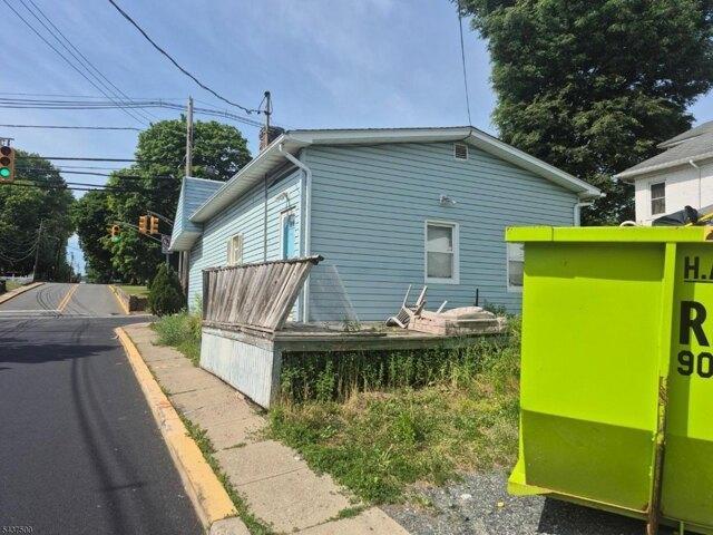 House for sale in Washington, New Jersey
