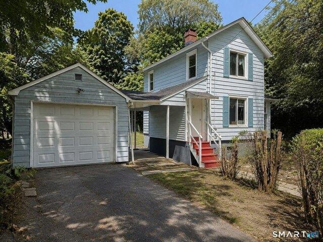 House for sale in Waterbury, Connecticut