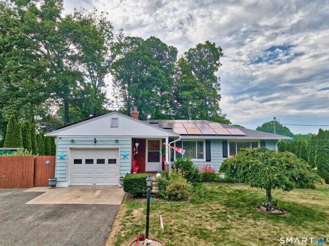 House for sale in Waterbury, Connecticut