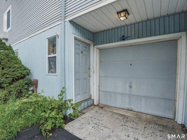 House for sale in East Farms, Waterbury