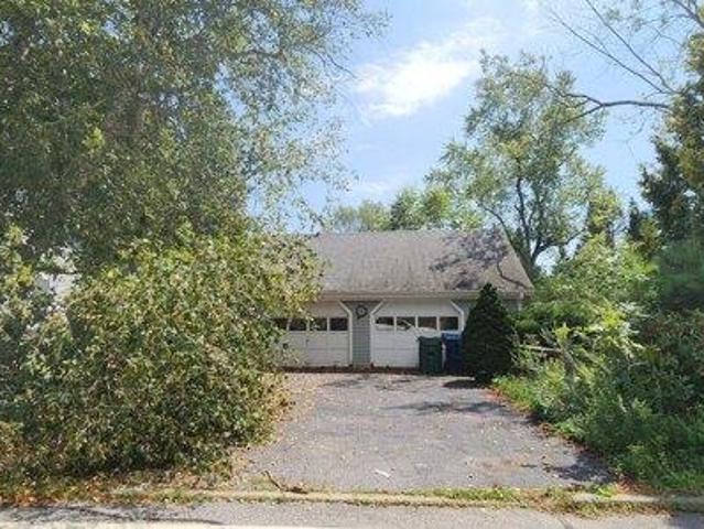 House for sale in Waterford, Connecticut