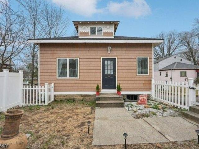 House for sale in Passaic, New Jersey