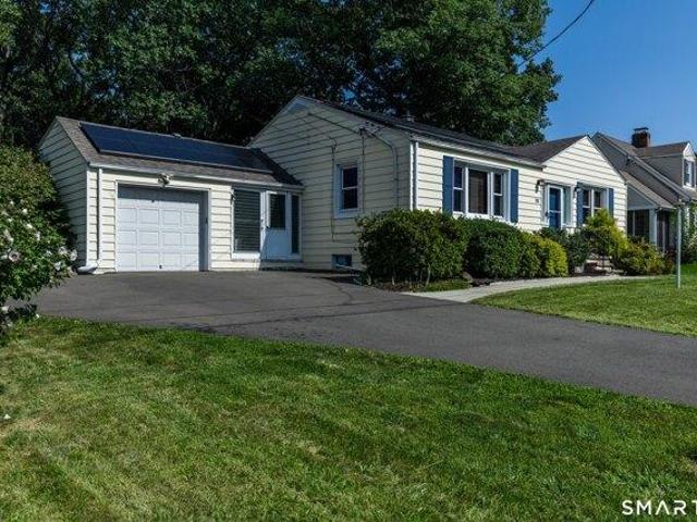 House for sale in Savin Rock, West Haven