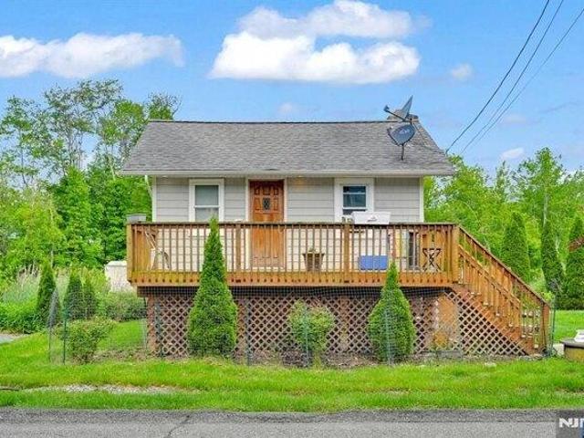 House for sale in Passaic, New Jersey