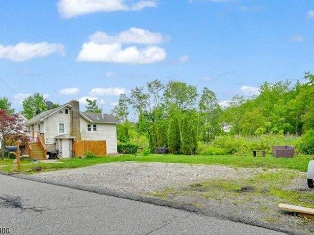 House for sale in Passaic, New Jersey