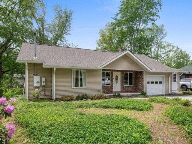 House for sale in Passaic, New Jersey
