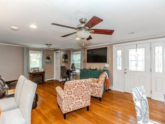 House for sale in West Warwick, Kent County