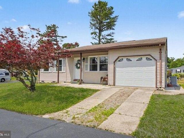 House for sale in Whiting, New Jersey