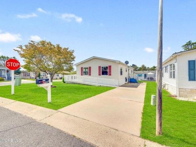 House for sale in Whiting, New Jersey